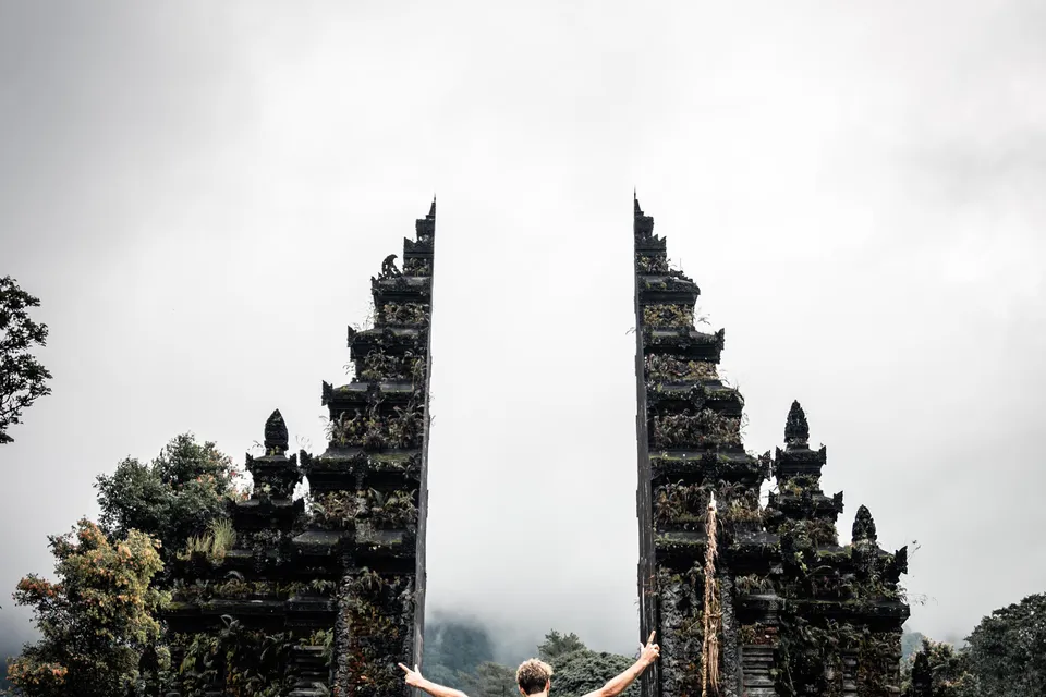 Handara Gate