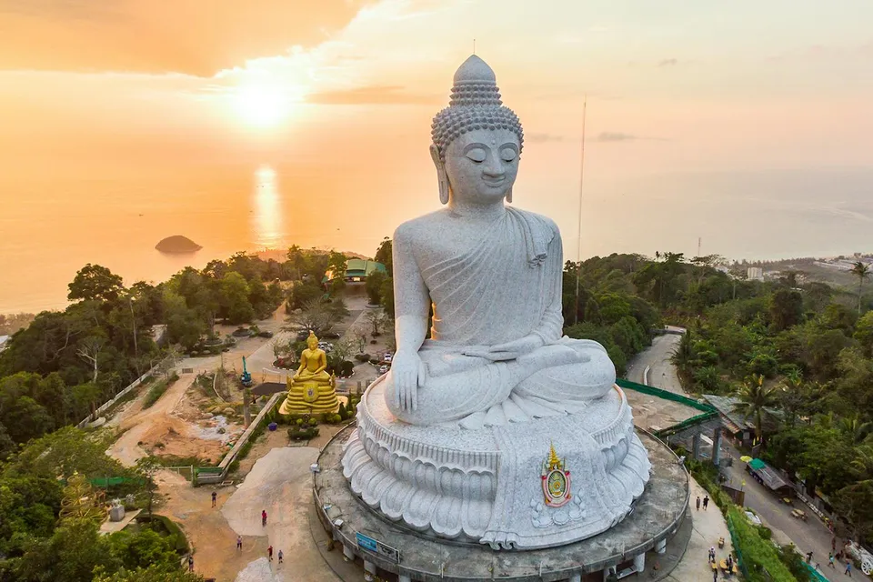 Phuket City Tour (Including Chalong Temple, Monkey View Point, Cashew Nut Factory, Old Town)