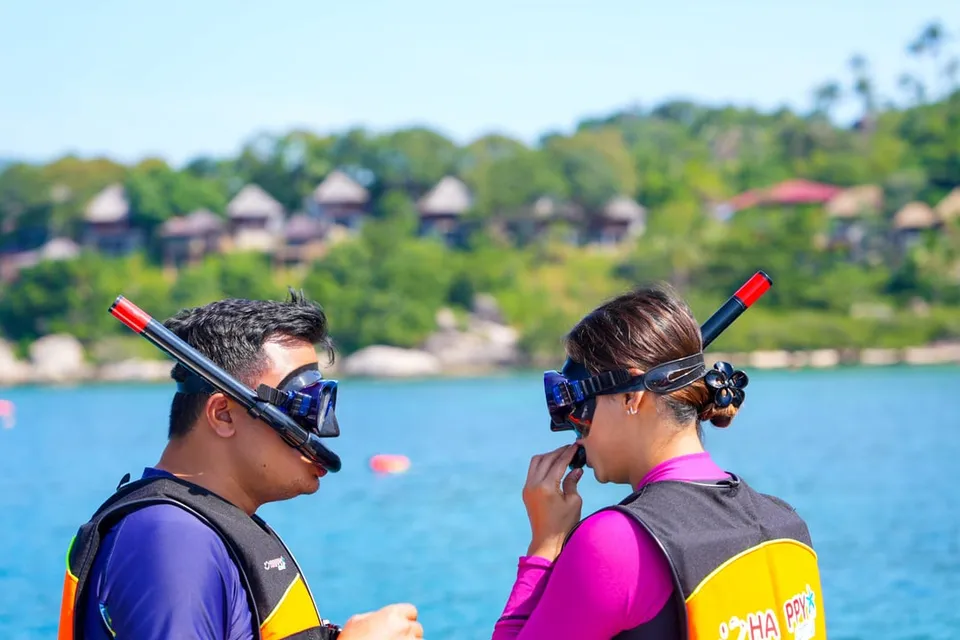 Pig Island by Speed Boat with Buffet Lunch photo 8