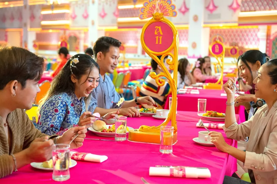 Phuket: Carnival Magic Ticket with Dinner and Transfer photo 26