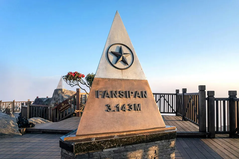 Fansipan summit marker at Sun World Fansipan Legend, Vietnam.