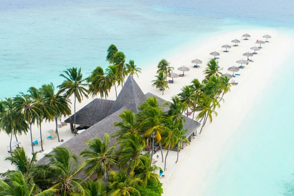 Maldives New Year Packages 2026: Price, Gala Dinners, Minimum Stays