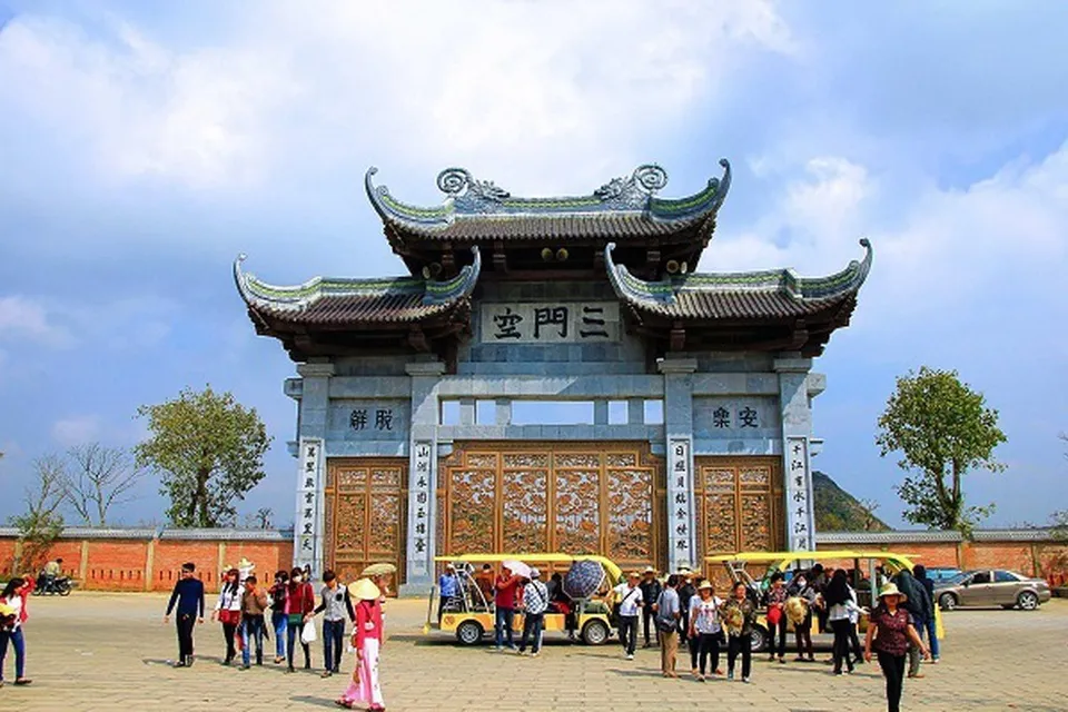 Ninh Binh Day-  With Bai Dinh, Trang An, Mua Caves With Guide