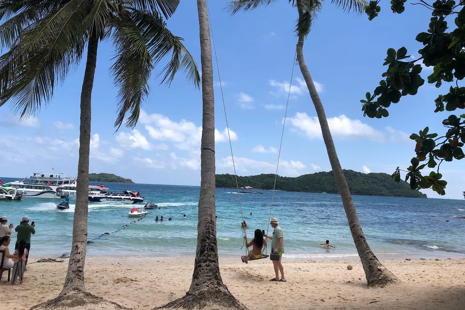 3 Island Hopping Tour - Local Lunch, No Cable Car - SIC photo 6