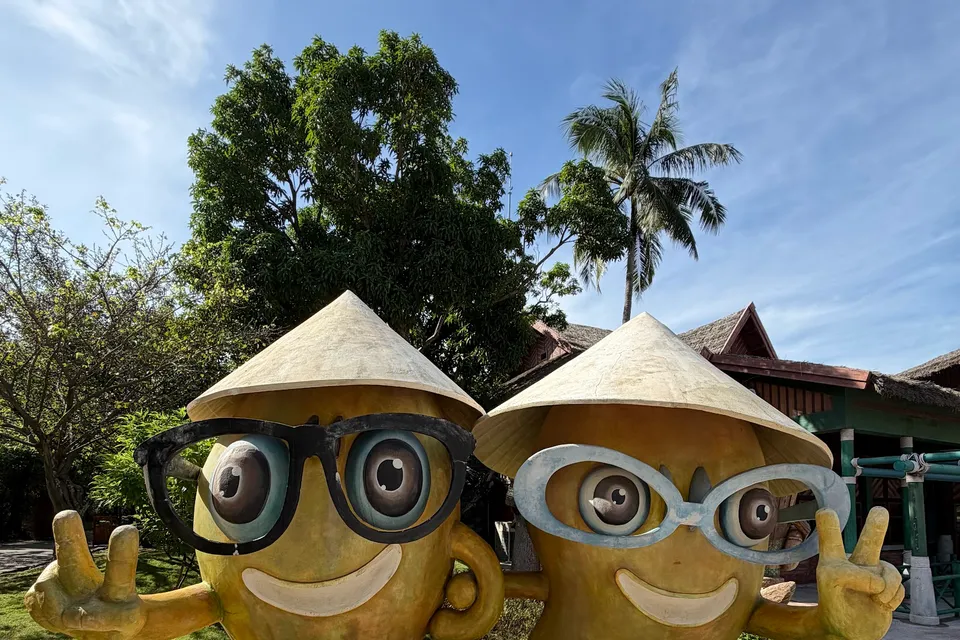 4 Island Hopping Tour - Local Lunch with One Way Cable Car + Aquatopia waterpark + Speedboat on SIC photo 8