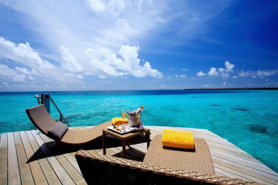 Overwater Villa King