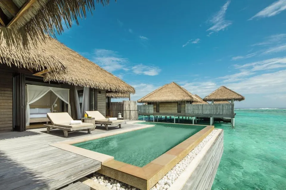 Suite (Water)