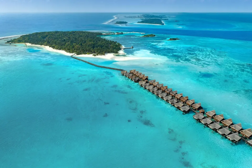 Adaaran Select Hudhuran Fushi - October