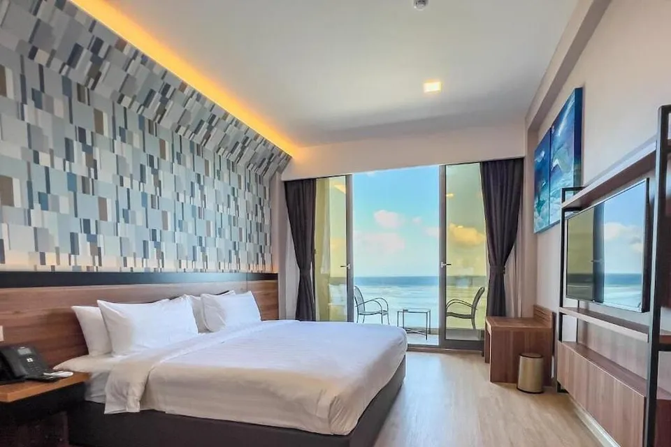 Deluxe Double Seaview or Twin Room with Seaview