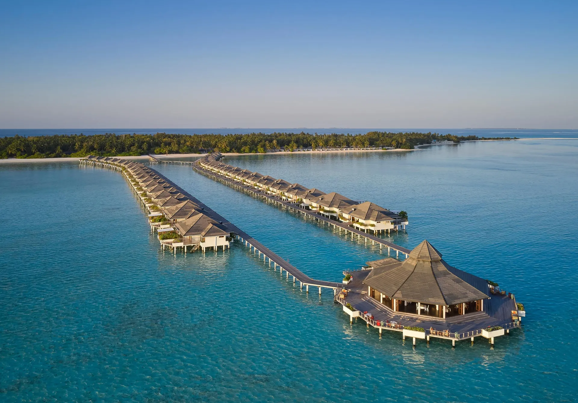 Villa Park Sun Island Resort - December