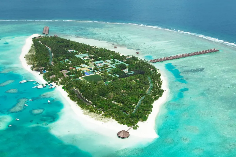 Meeru Island Resort & Spa - October