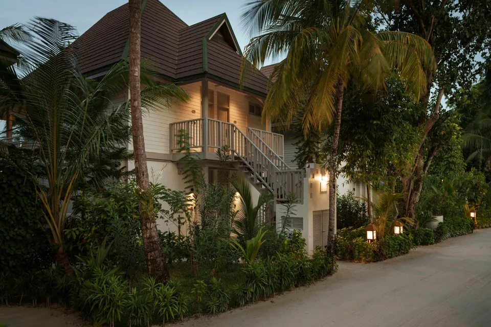 Beach Pavilion with Pool access