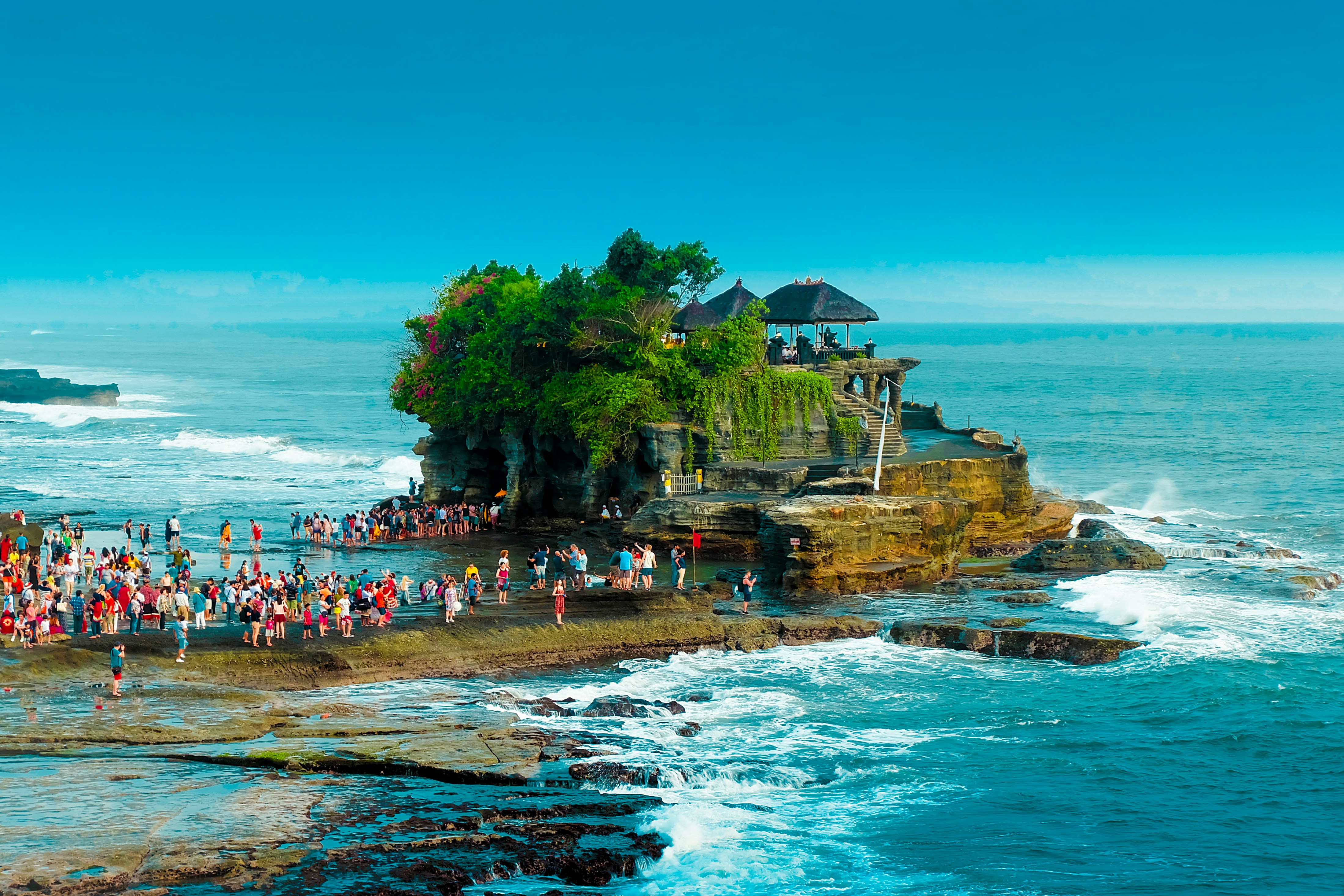 The Ultimate Guide to Bali’s Best Nightlife: Top Clubs in Seminyak and Canggu