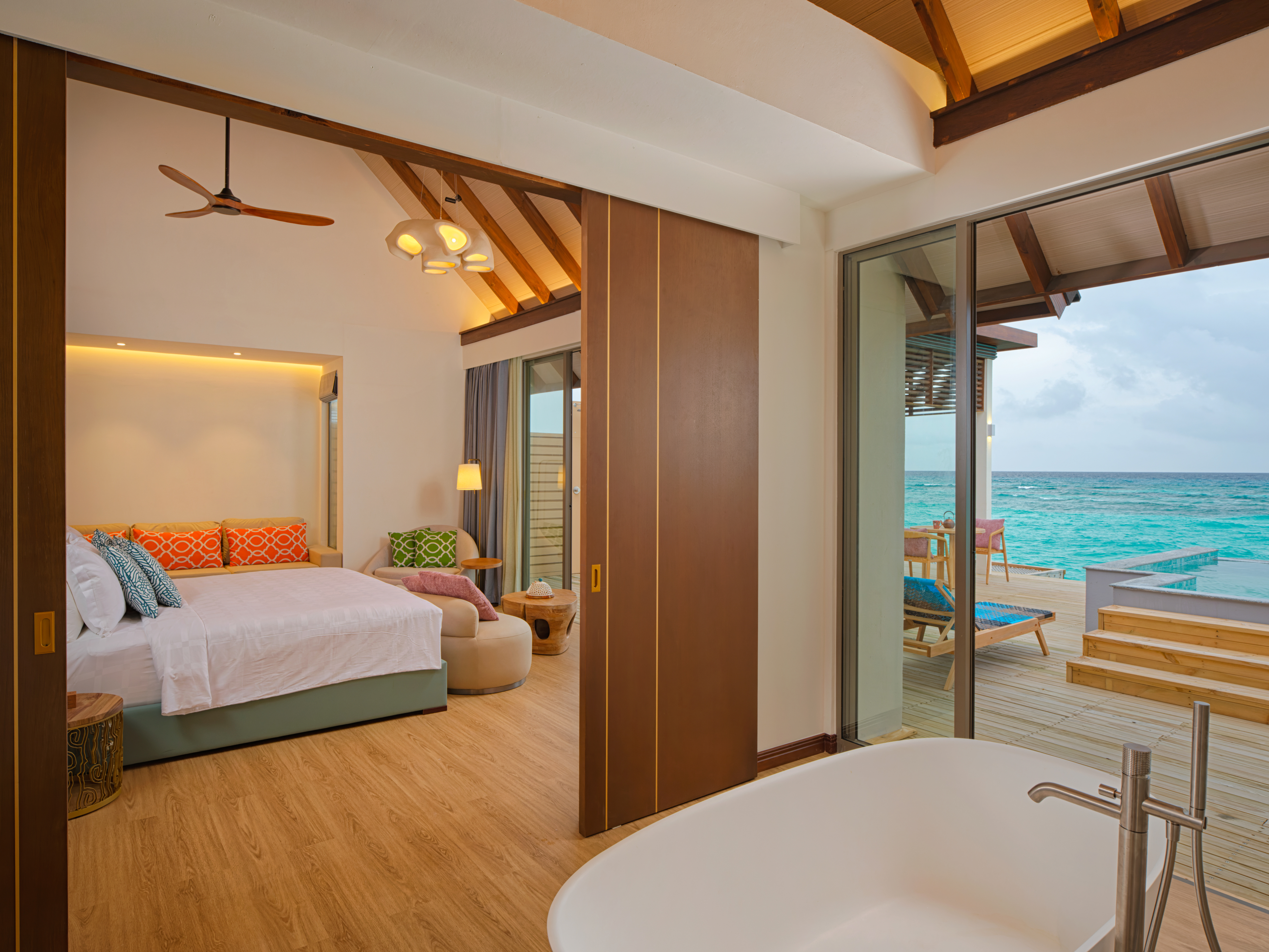 Water Pool Villa with Slide