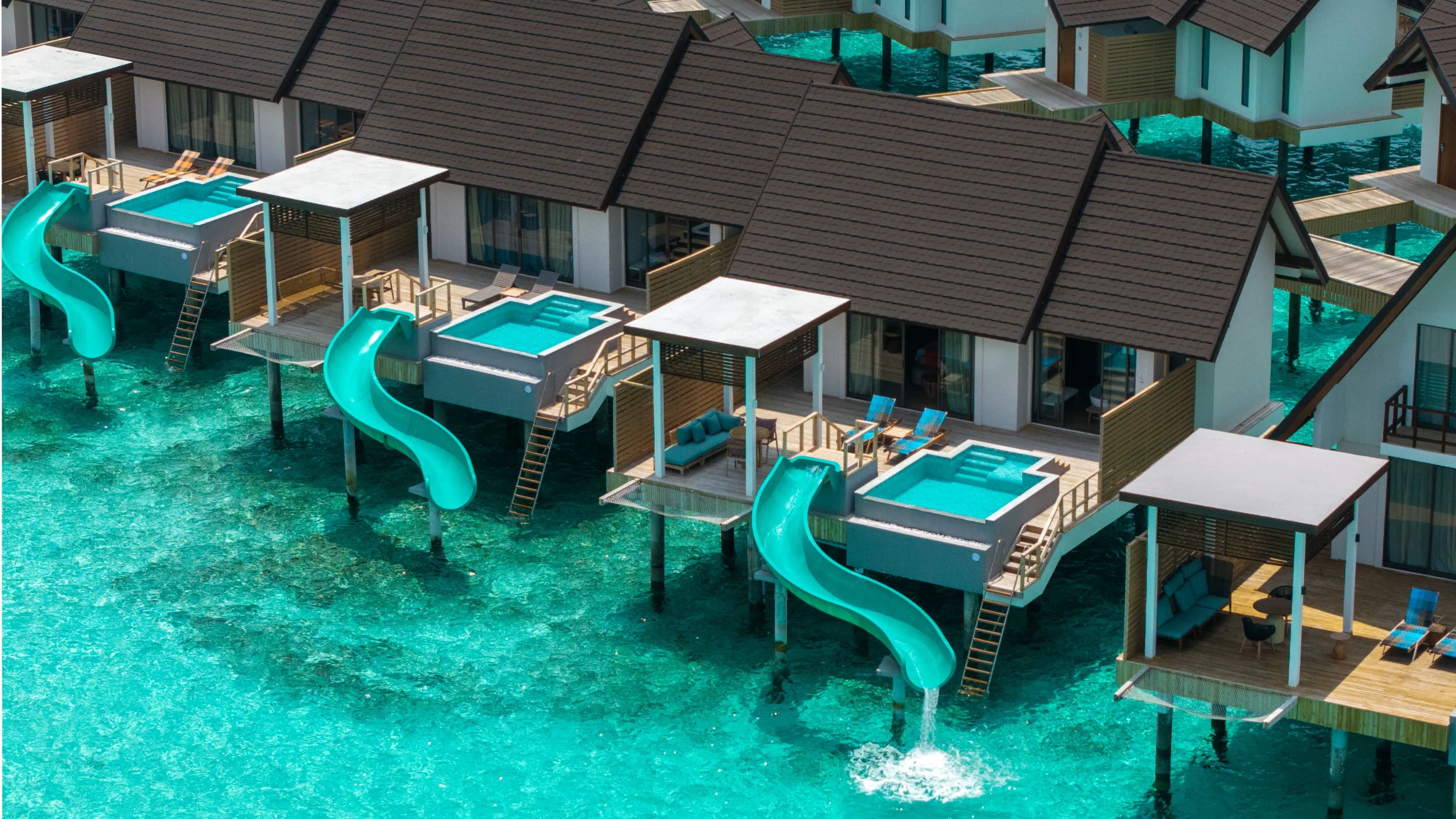 Water Pool Villa with Slide