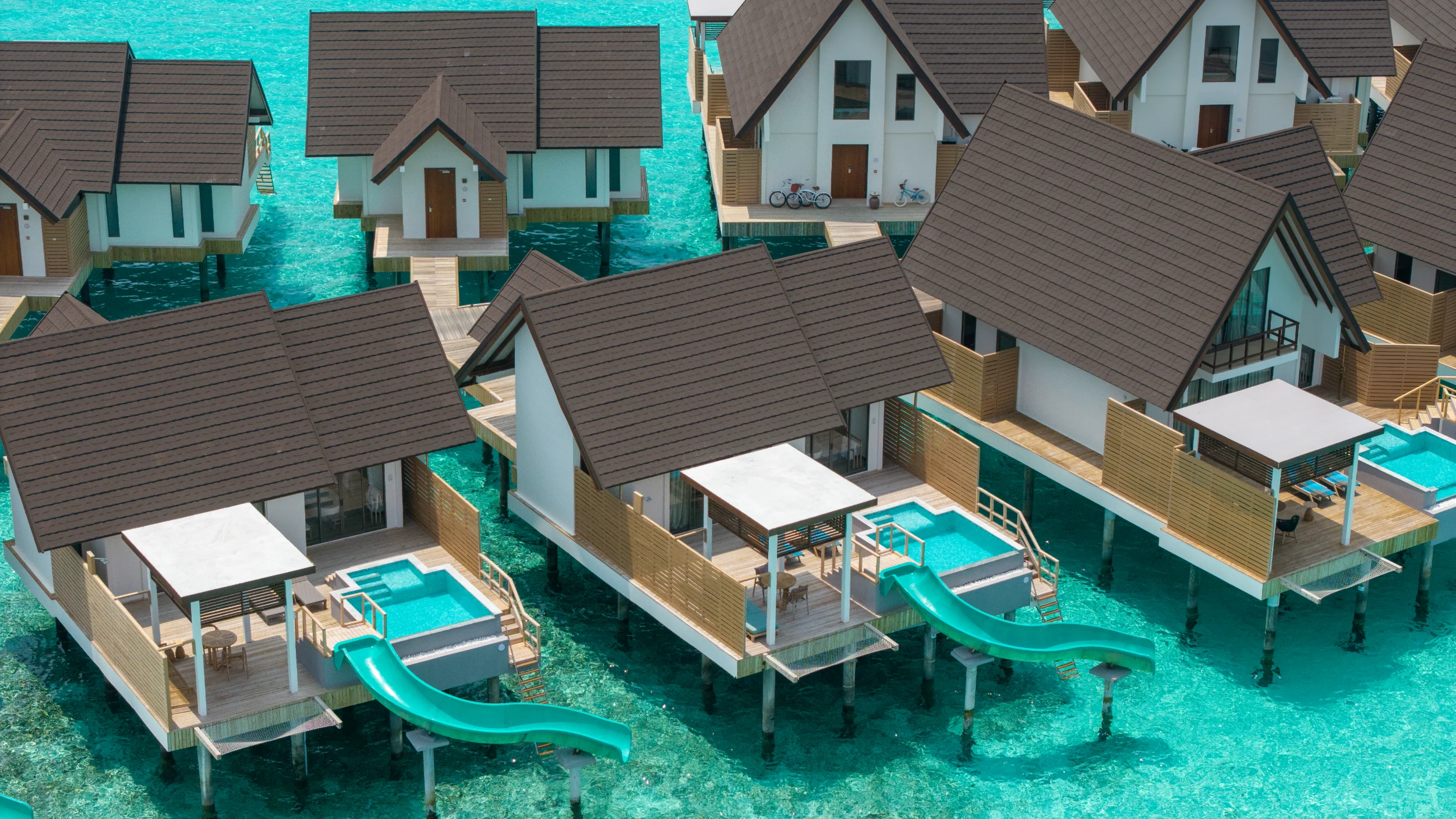Water Pool Villa with Slide