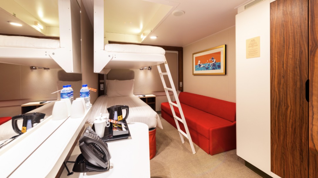 INTERIOR STATEROOM