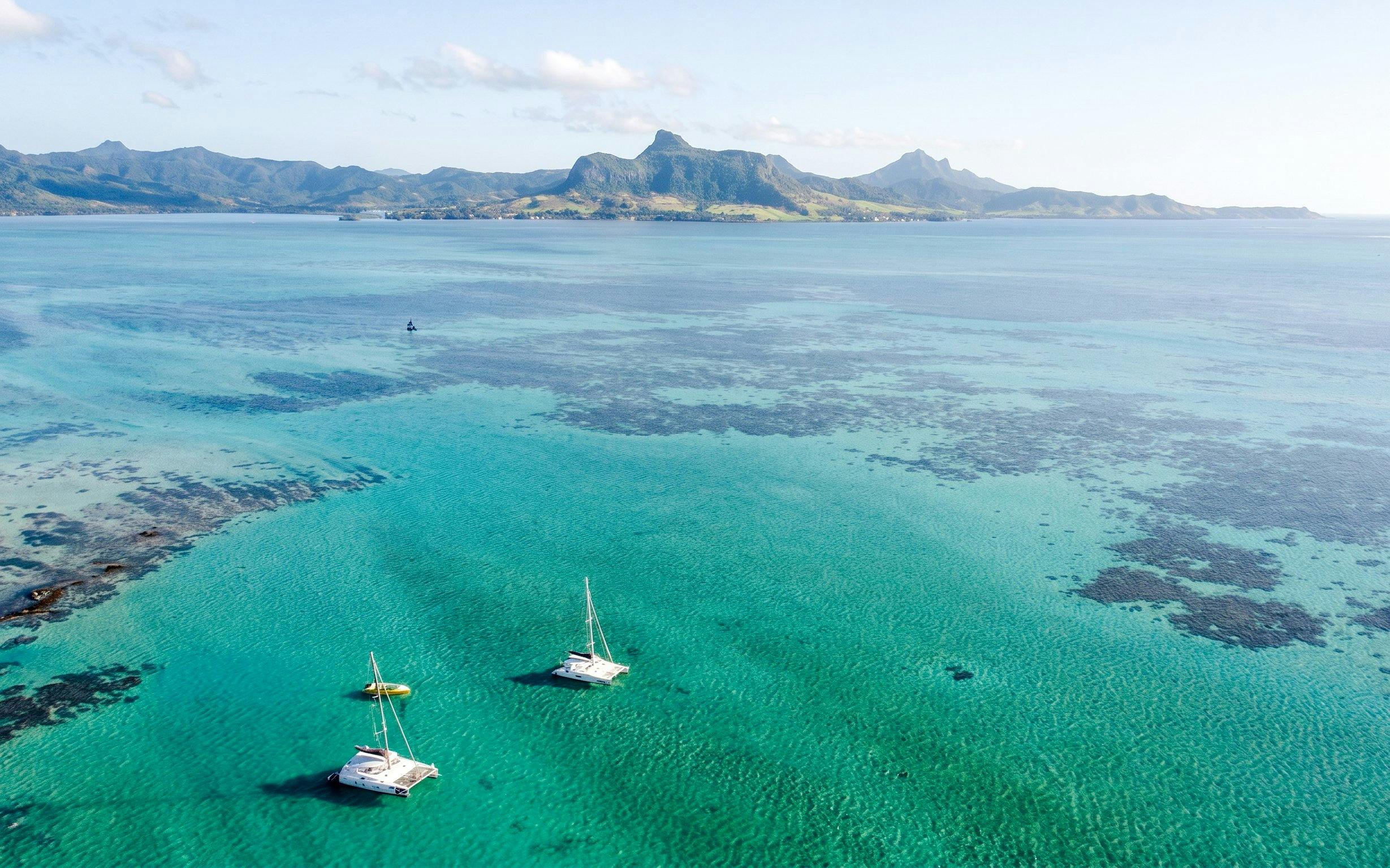 Catamaran Adventure Full Day: Ile aux cerfs, GRSE Waterfall, Snorkeling & BBQ Lunch