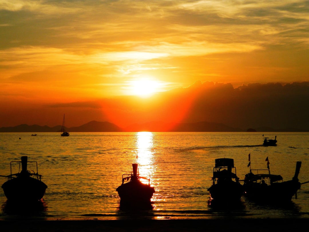 Krabi: 7 Islands Sunset Tour with Buffet Dinner & Snorkeling