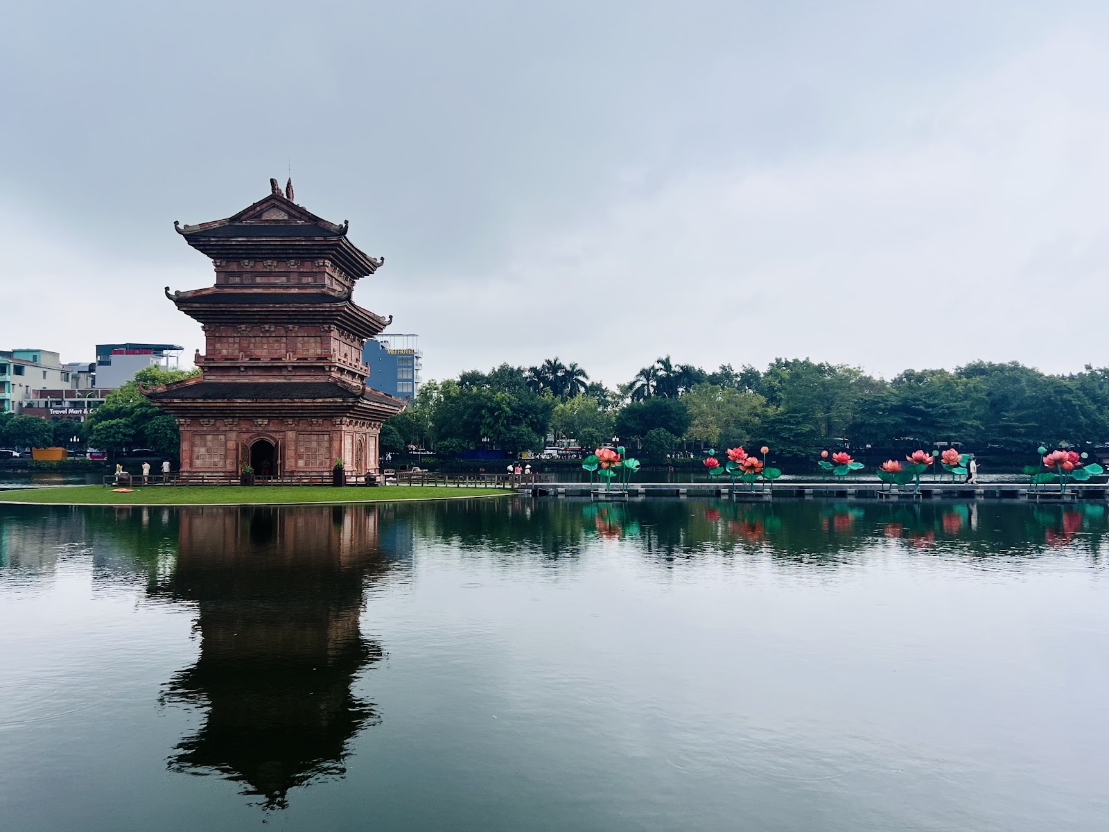 Ninh Binh Day Trip- Hoa Lu, Tam Coc With Guide
