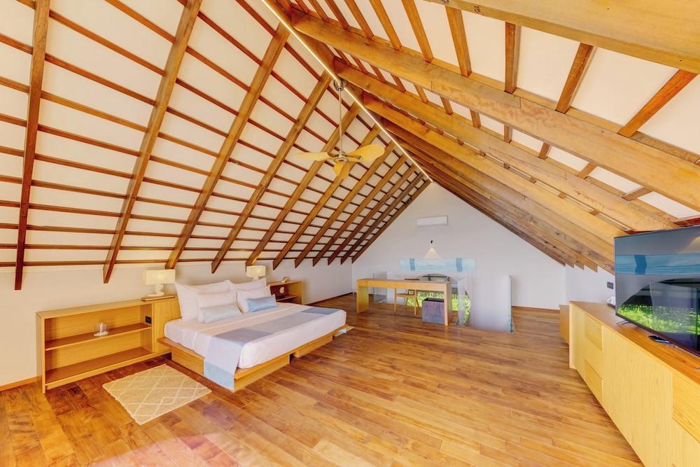 Superior Beach Loft