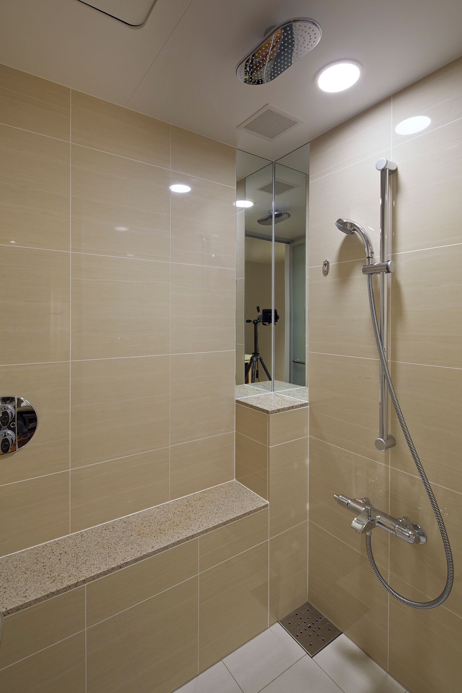 Standard , 1 bed Double , Shower, Non Smoking