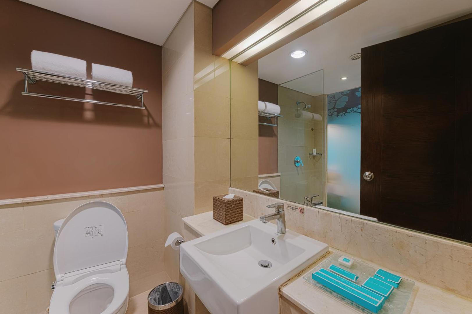 Superior Double or Twin Room with Pool View