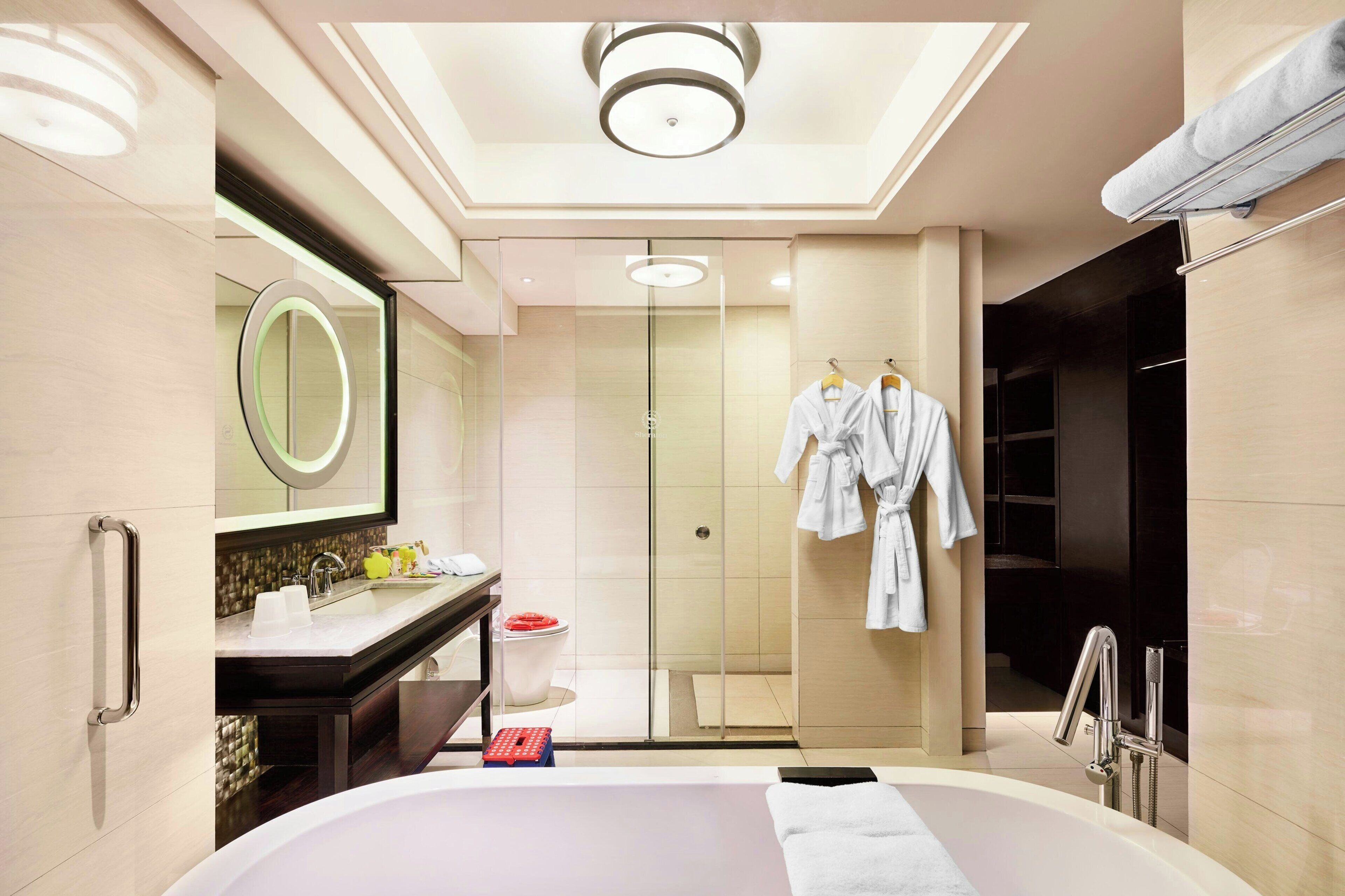 Room, 1 King Bed, Balcony (Balcony)