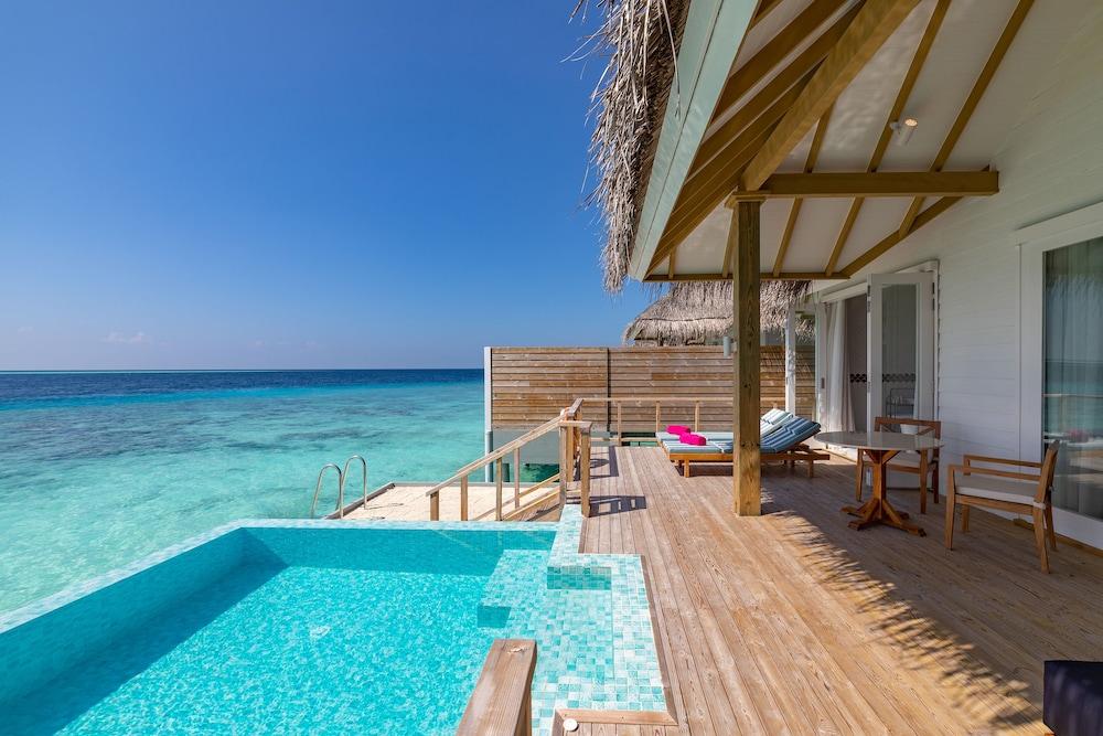 Dolphin Ocean Villa with Private Pool