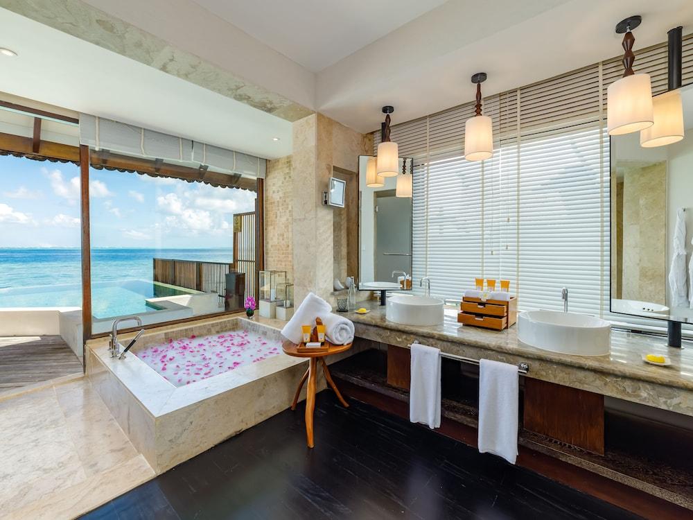 Ocean Suite with Private Pool