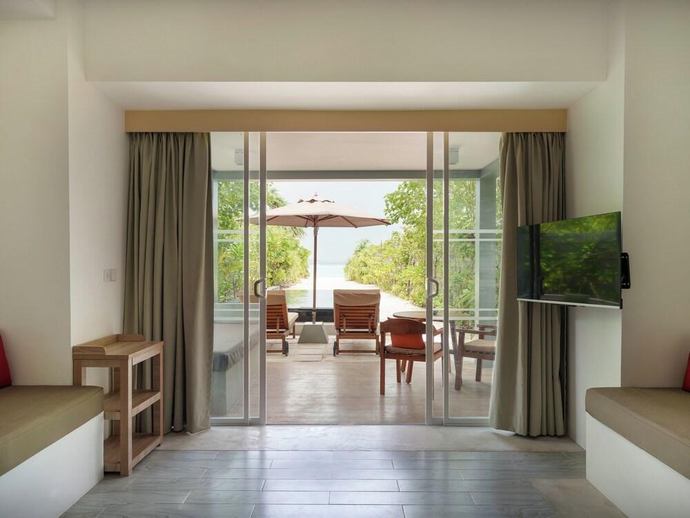 Beach Suite with Pool