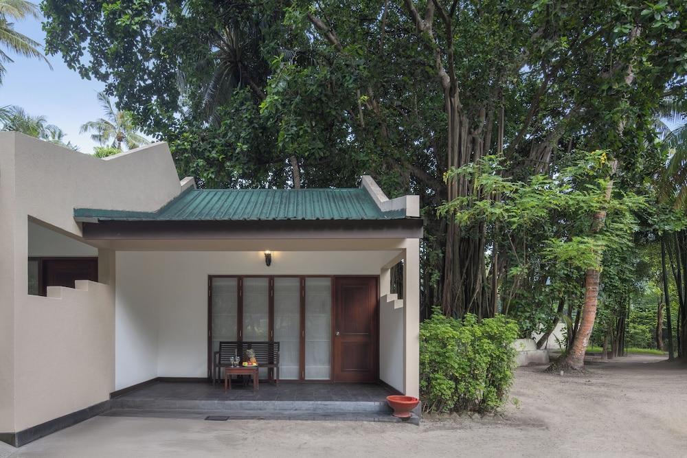 Garden villa