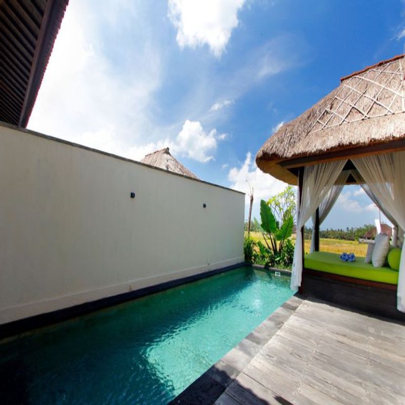 Alam Puisi Villa