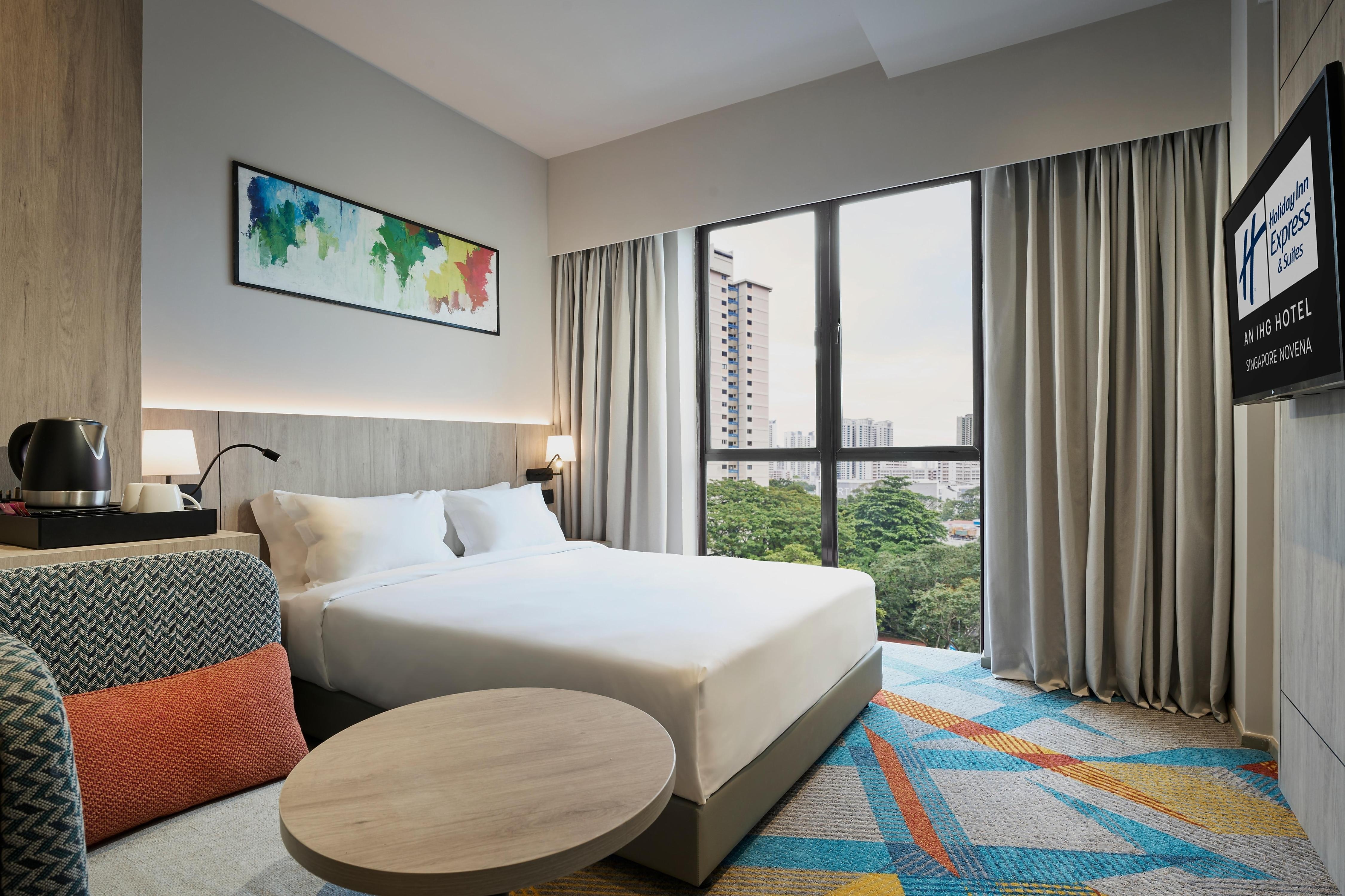 Standard Queen Room with free breakfast